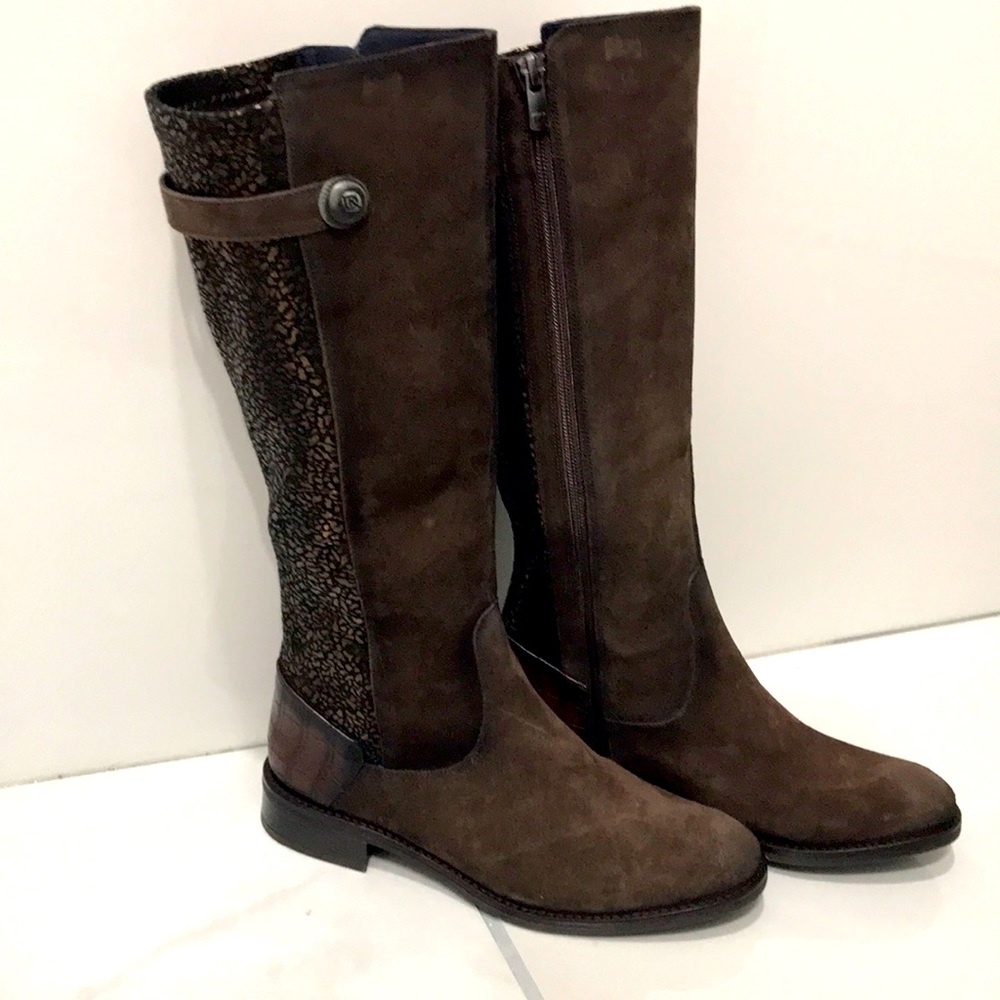 NWOT DorKing by Fluchos